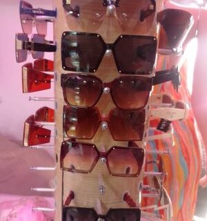 GAFAS DE MARCA CON ESTUCHES