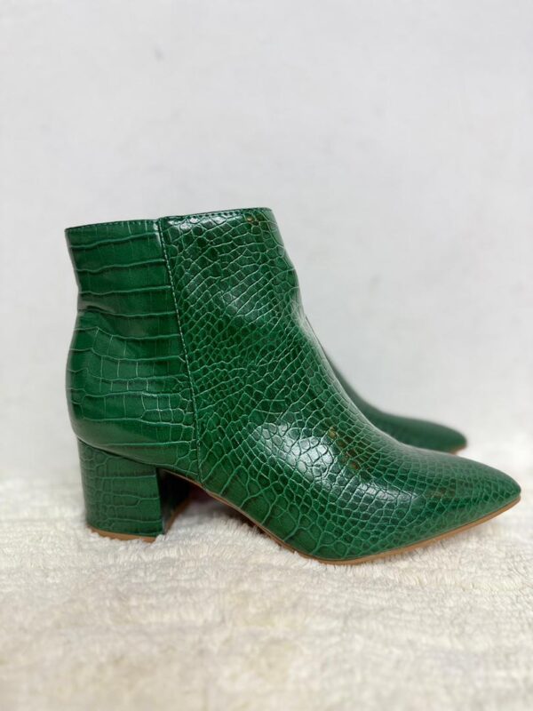 Botas